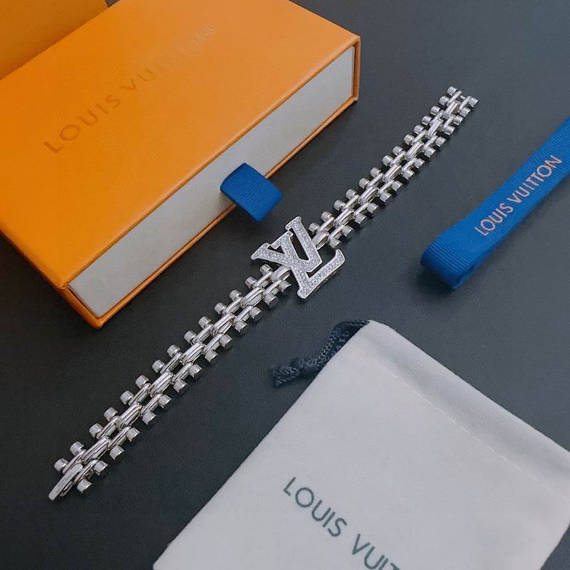 LV Bracelet 11yxx47